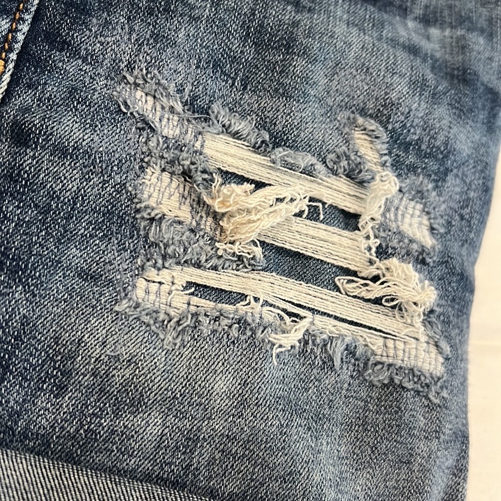 AE Jean Shorts - Picture 6 of 7